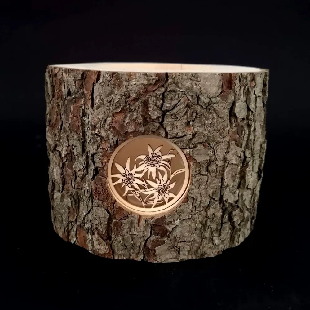 AMADEA Svietnik z kôrového kmeňa s vkladom - kvety, masívne drevo, výška 12 cm