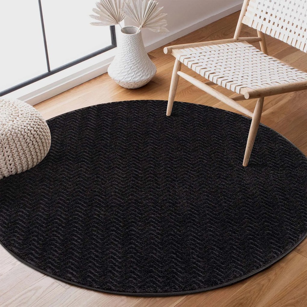 Dekorstudio Okrúhly jednofarebný koberec FANCY 805 -  čierny Priemer koberca: 160cm