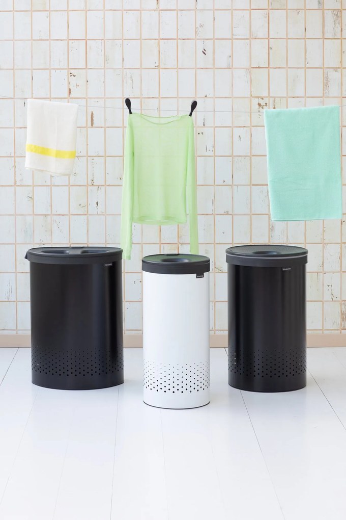 Kôš na bielizeň 60 l Brabantia s čiernym poklopom biely