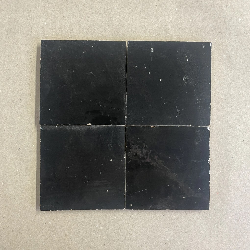 Originálne Zellige 10x10 cm | Farba sýtočierna | Z124 | Articima