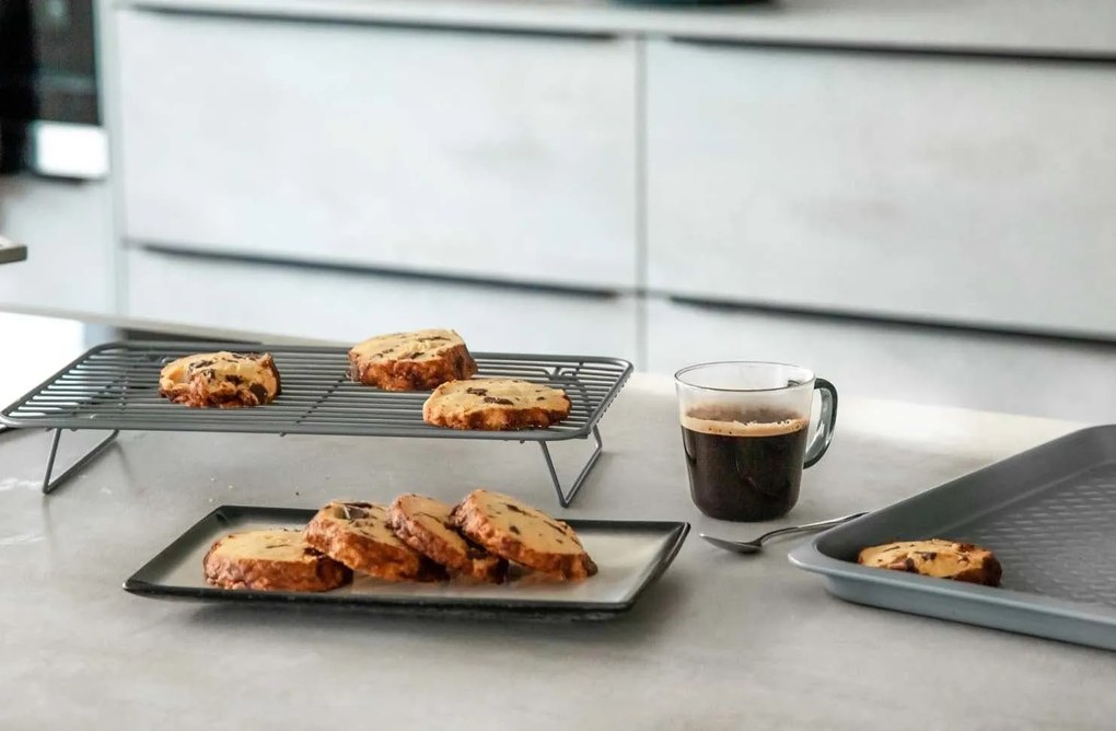 Kitchen Craft Mriežka na pečenie aj chladnutie pečiva MasterClass – Grey