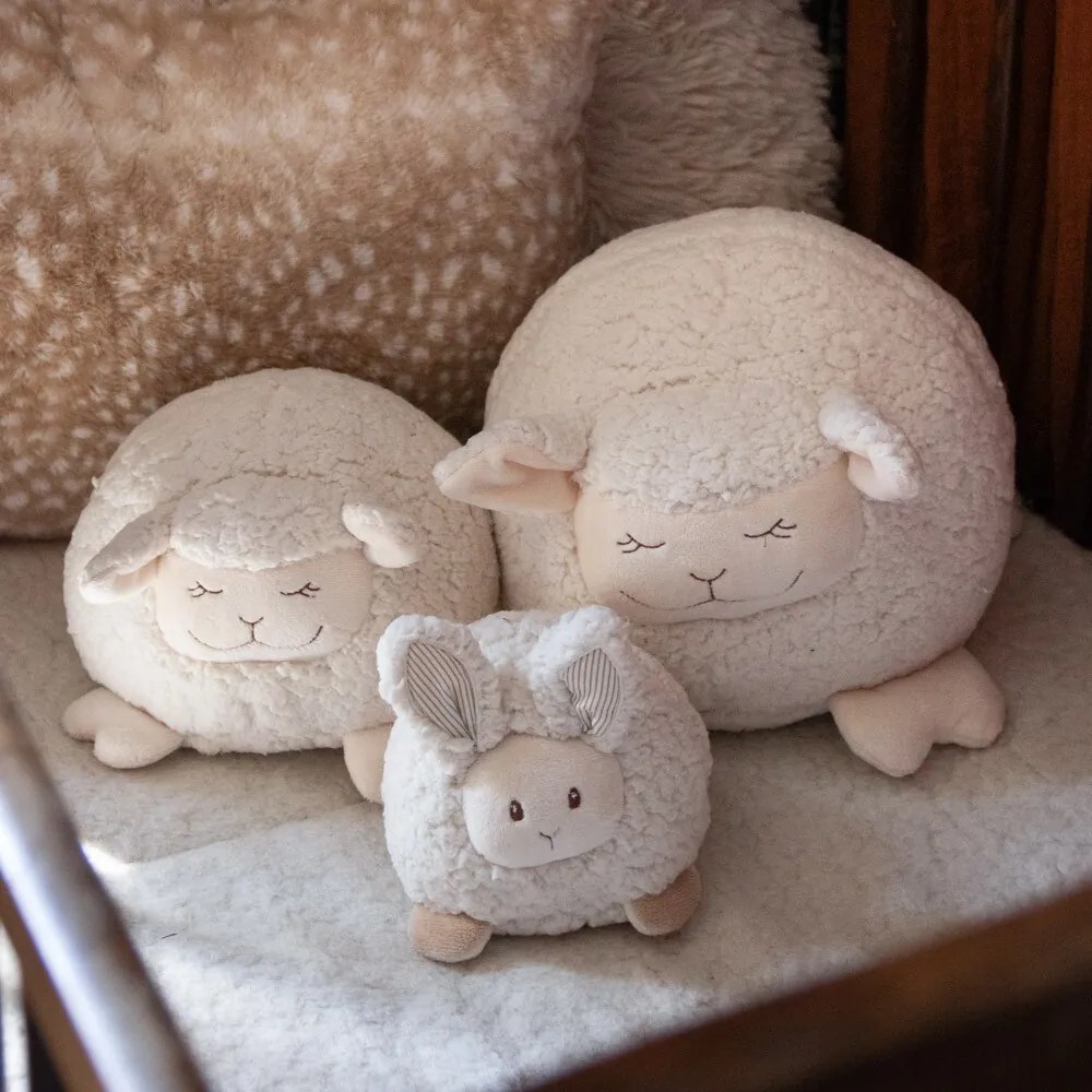 Plyšová hračka spiace sovička s dlhými chĺpkami - 25cm