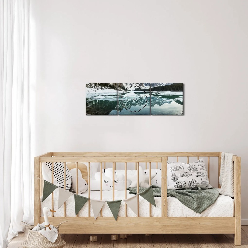 Obraz - jazero v zime (s hodinami) (90x30 cm)
