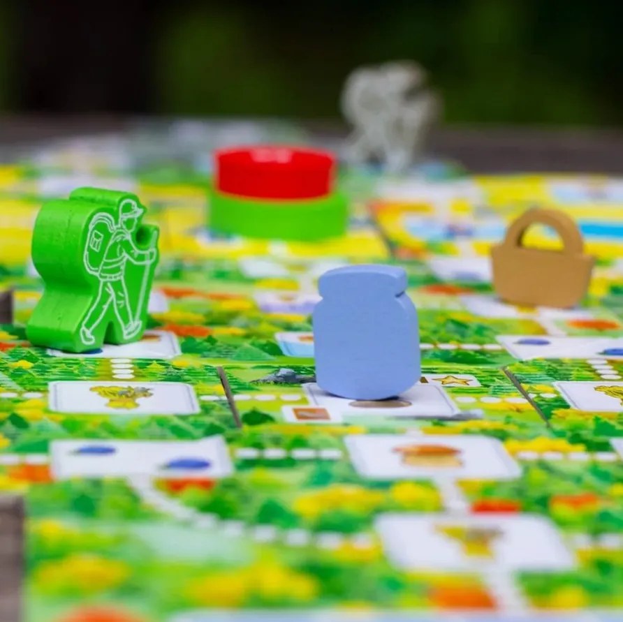 Trefl Gry Rodinná hra Five Peaks Mountain Hiking Trefl 02517