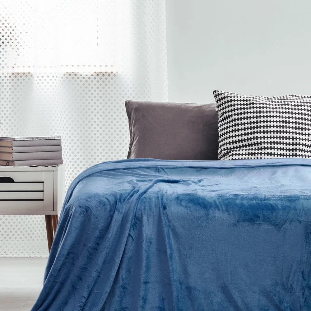 Tmavomodrá deka z mikrovlákna DecoKing Mic, 160 x 210 cm