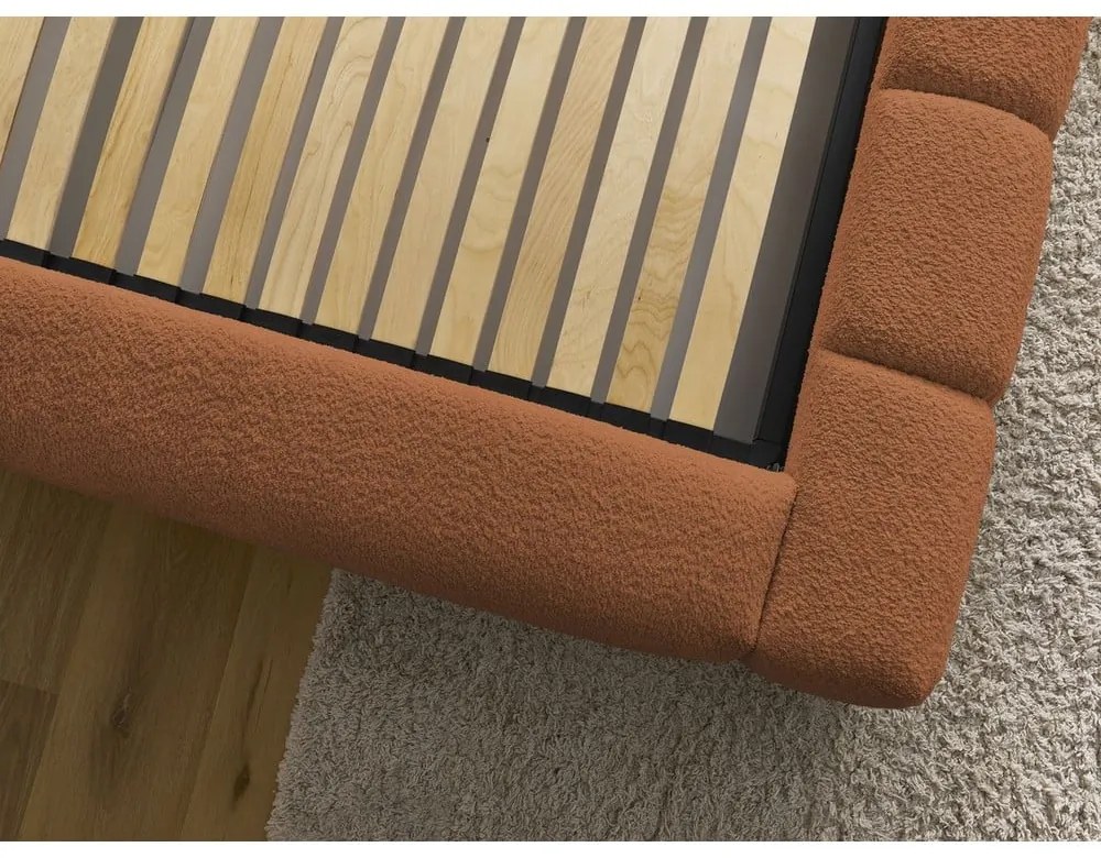 Oranžová čalúnená dvojlôžková posteľ s úložným priestorom s roštom 160x200 cm Denali – Bobochic Paris