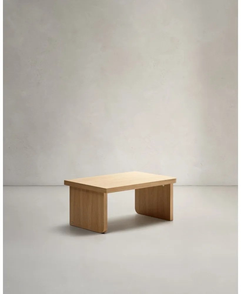 Konferenčný stolík v dekore duba v prírodnej farbe 89x62 cm Oaq – Kave Home