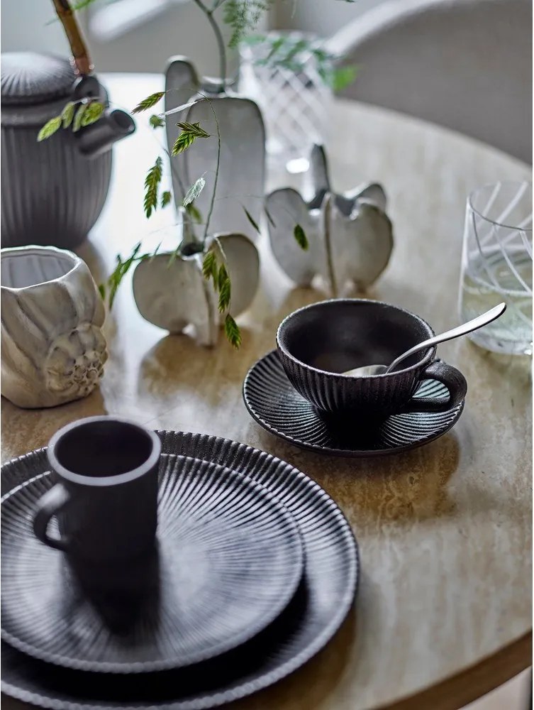 Čierna keramická šálka na cappuccino 200 ml Neri – Bloomingville