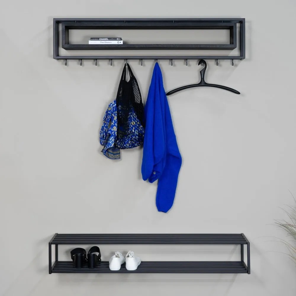 Čierna kovová závesná skrinka na topánky 118x20,5x30,5 cm School – Spinder Design