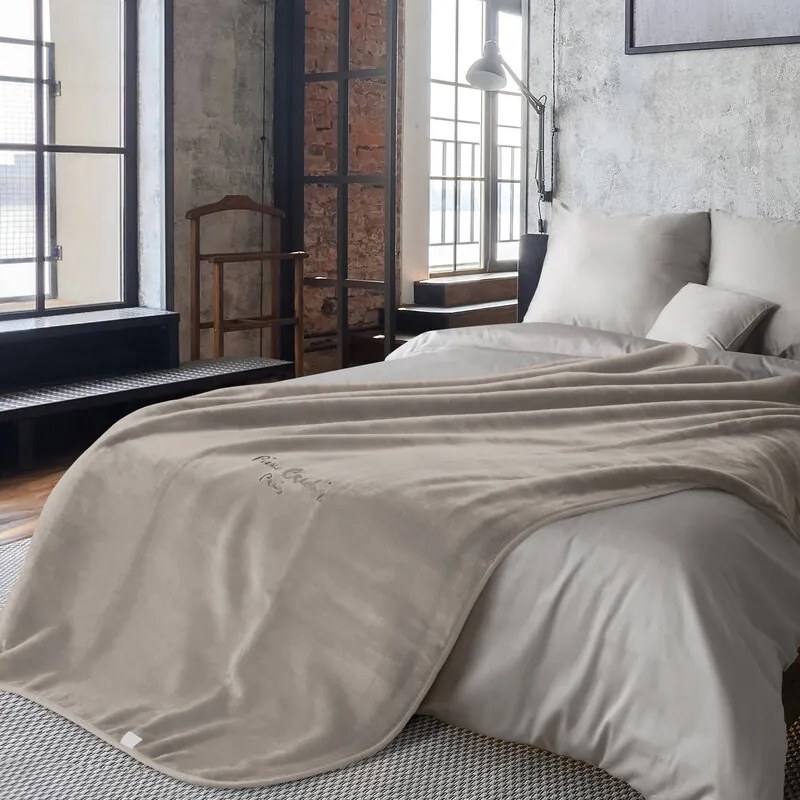 Dekorstudio Luxusná deka PIERRE CARDIN 220x240cm - béžová