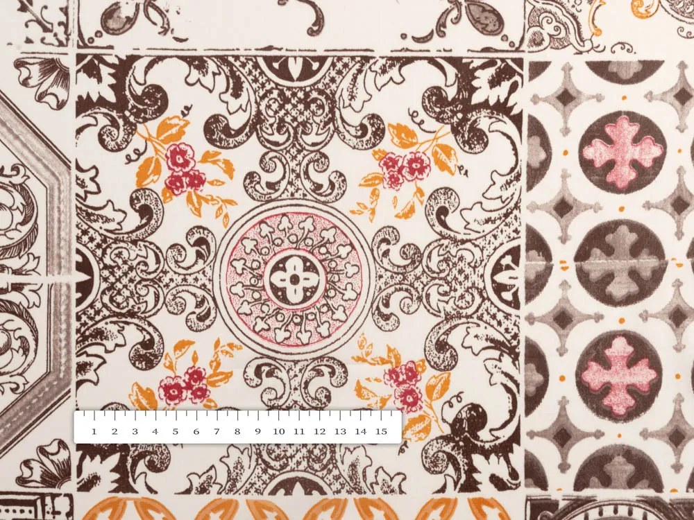 Biante Bavlnený obdĺžnikový obrus Sandra SA-416 Hnedé dlaždice s ornamentami na krémovom 140x220 cm