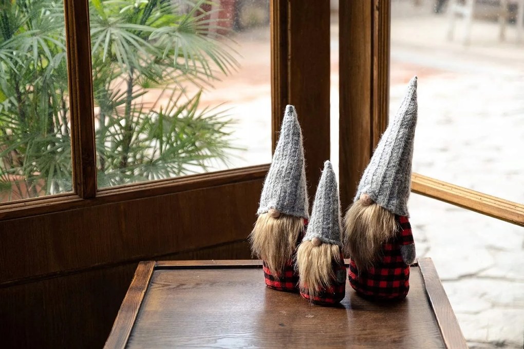 Vianočný škriatok 40 cm - károvaný - červený