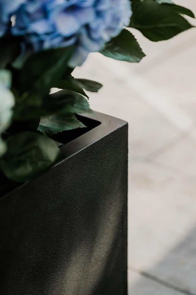 Kvetináč BLOCK, sklolaminát – vzhľad kameňa, 50 x 50 x 50 cm, antracit