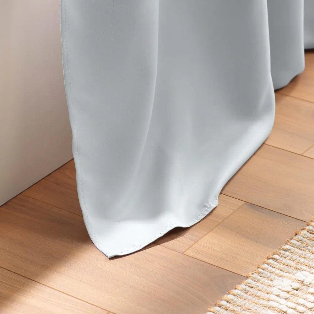 Svetlosivý zatemňovací záves 135x240 cm Occult – douceur d'intérieur