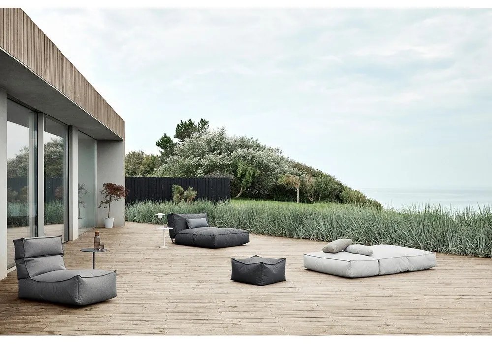 Sivé záhradné ležadlo Blomus Stone