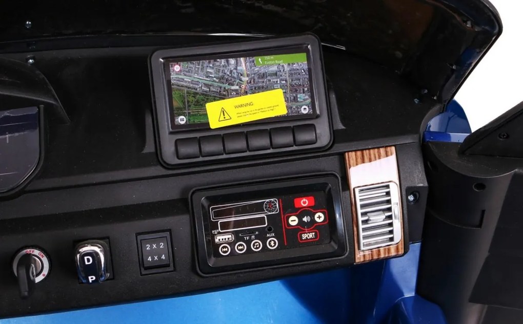 RAMIZ ELEKTRICKÉ AUTÍČKO RANGE ROVER HSE - DVOJMIESTNE - LAKOVANÉ - ČIERNE - 4 x 45W - 2 x 12V/7Ah - 2023