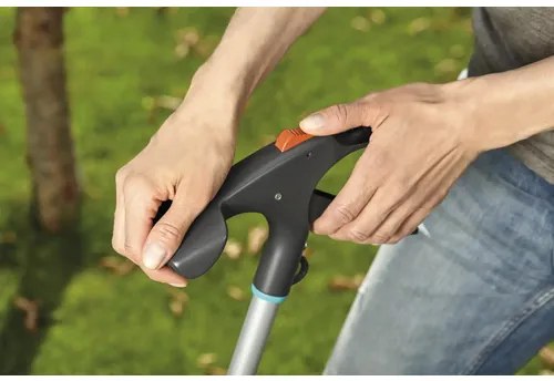 Nožnice na trávu Gardena Comfort s dlhou násadou