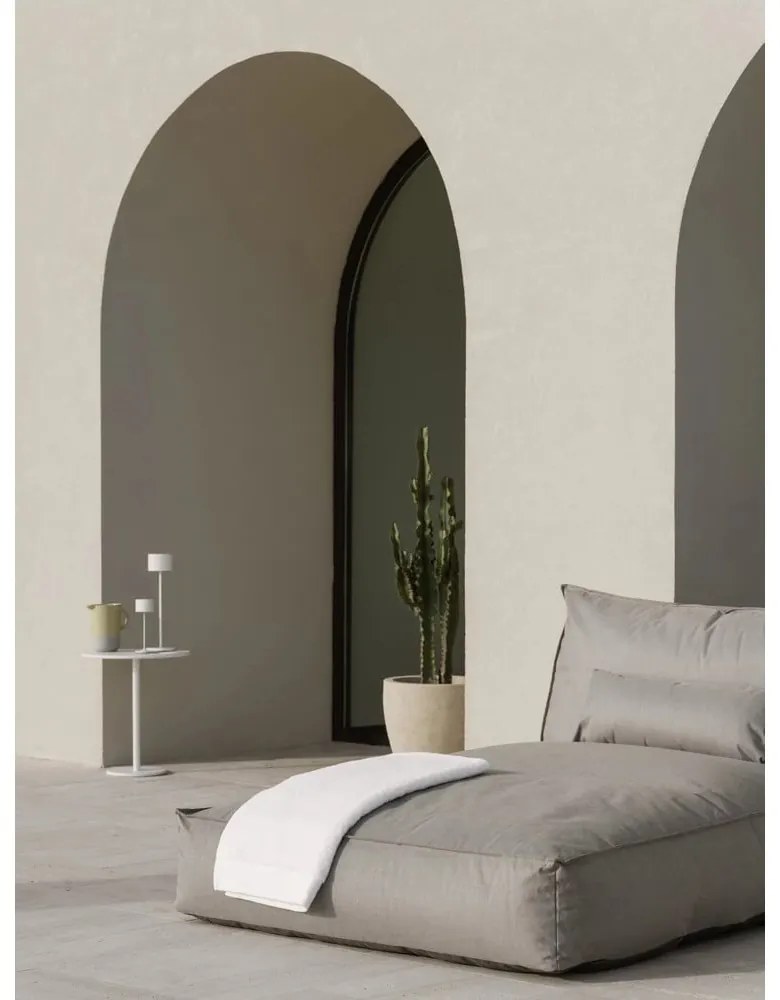 LED prenosné stmievateľné vonkajšie svietidlo na USB ø 7 cm Farol Mini – Blomus