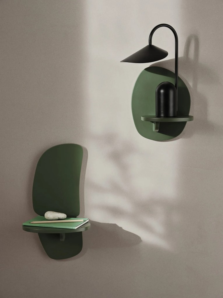 Ferm Living Nástenná polica Pilu Verdant Green Small