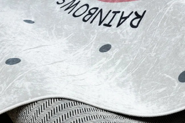 Detský koberec protišmykový BAMBINO 47810 dúha, biely / ružový