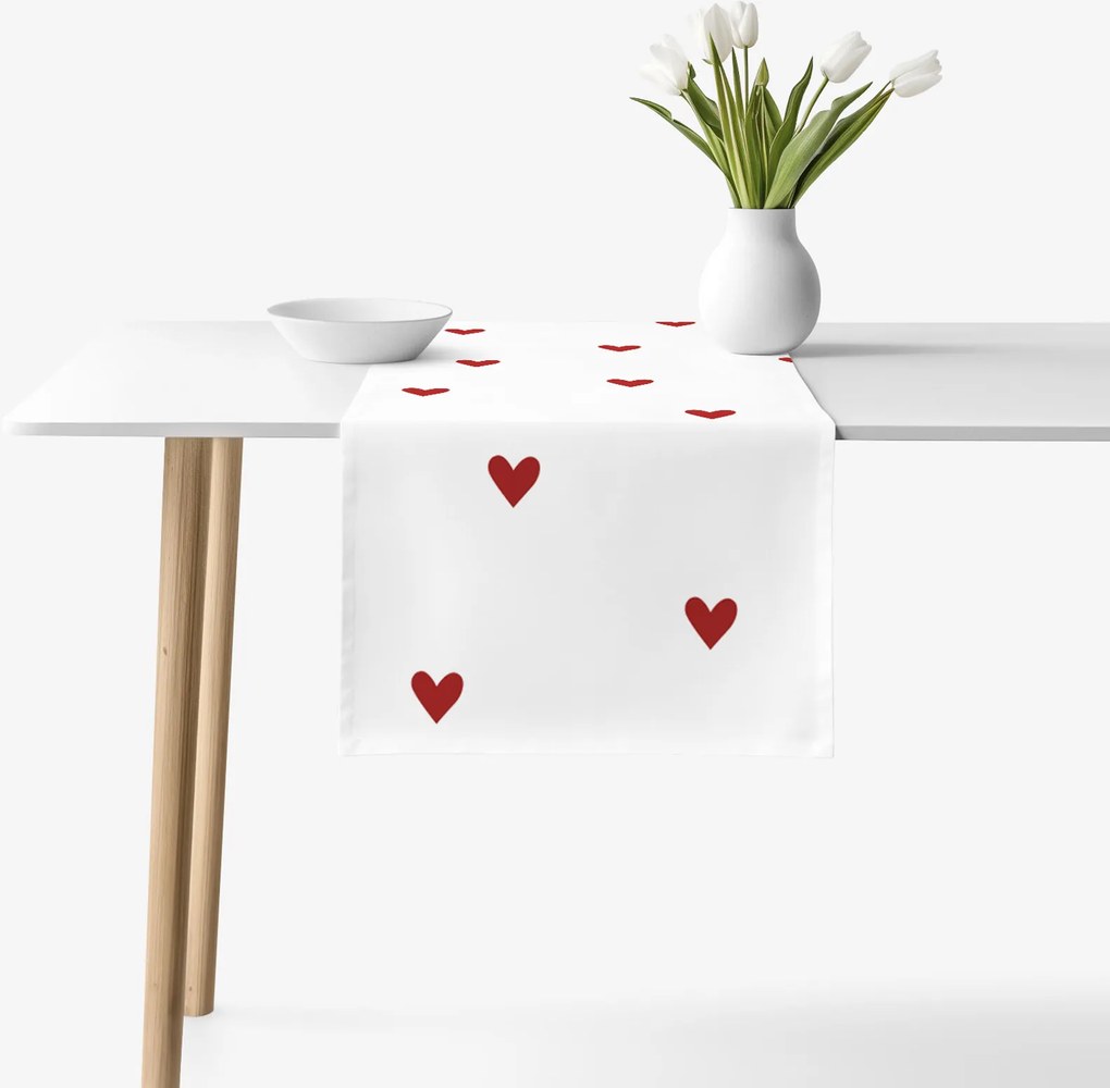 Goldea behúň na stôl 100% bavlnené plátno - červené srdiečka na bielom 35x180 cm