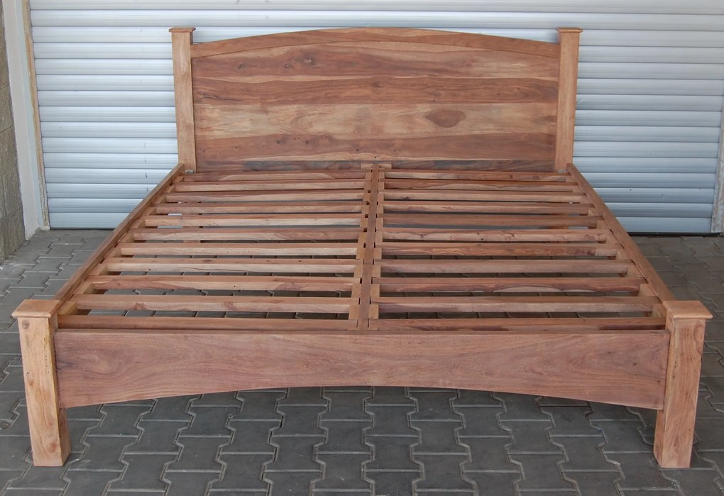 furniture-nabytek.cz - Posteľ 160x200 z masívu palisander