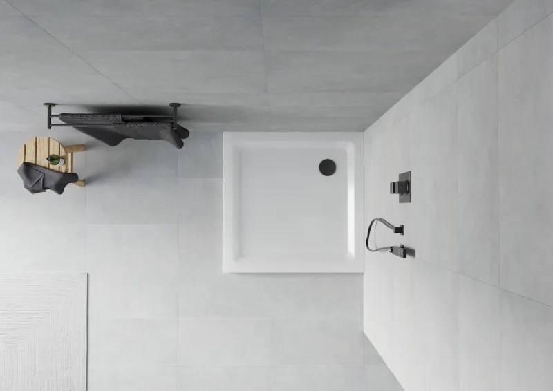 Mexen Flat štvorcový sprchovací kút slim 90 x 90 cm, biely, čierny sifón - 40109090B