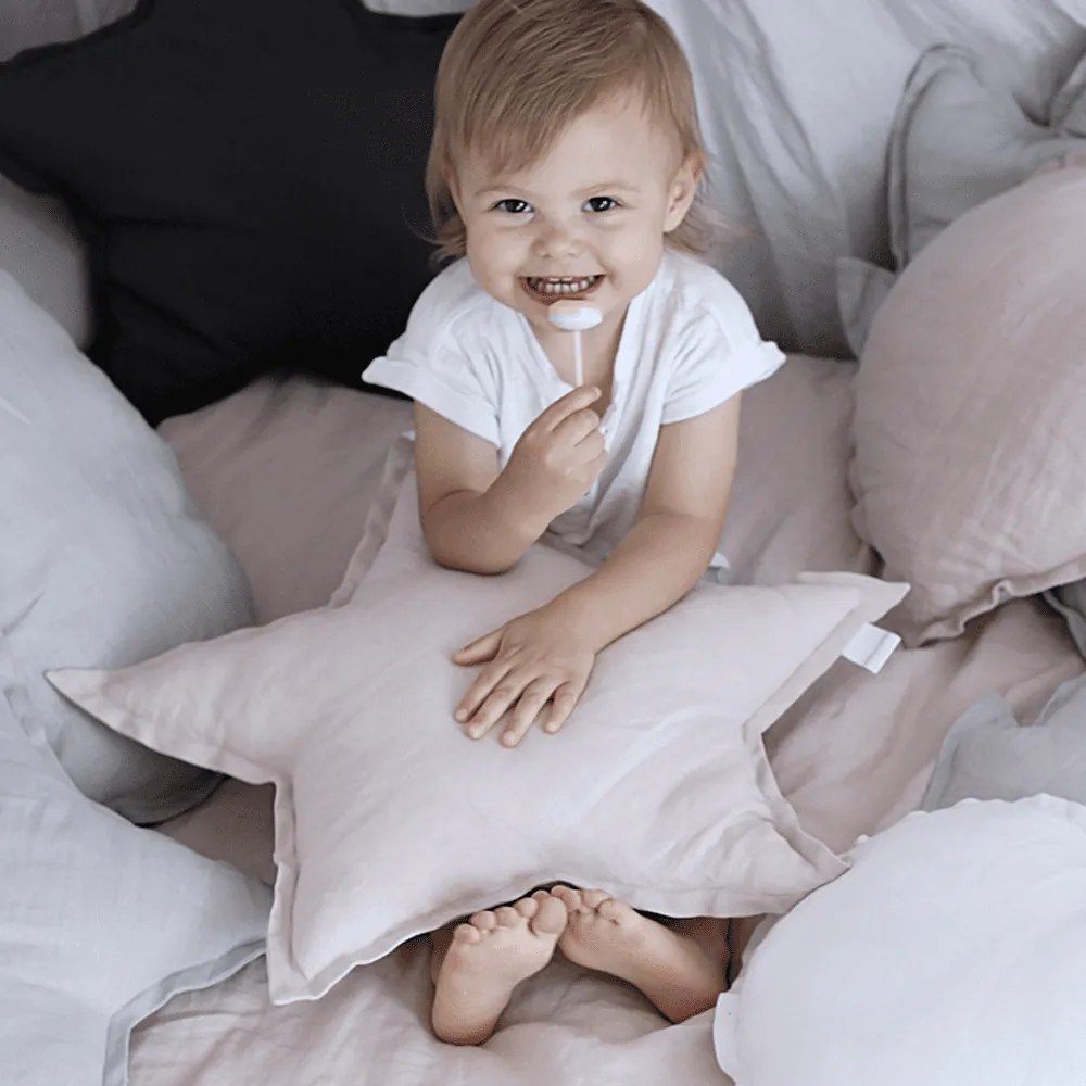 Ľanový vankúš hviezda púdrovo ružová 50 cm