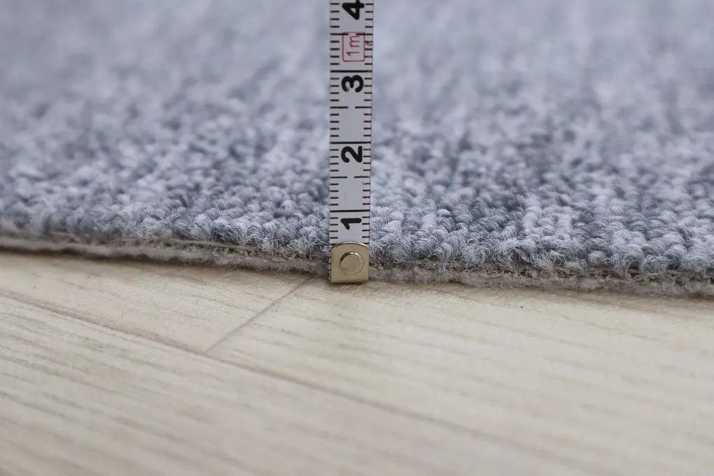Metrážny koberec Astra svetlo šedá - neúčtujeme odrezky z role, na mieru, šíře 1,33m,1m,2m,3m,4m,na mieru, neúčtujeme odrezky, šedá, chodba / predsieň