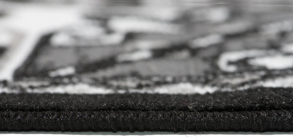 TA Koberec C645A BLACK EUFRAT ESM Čierny Obdĺžnikový Rozmer: 160x230 cm