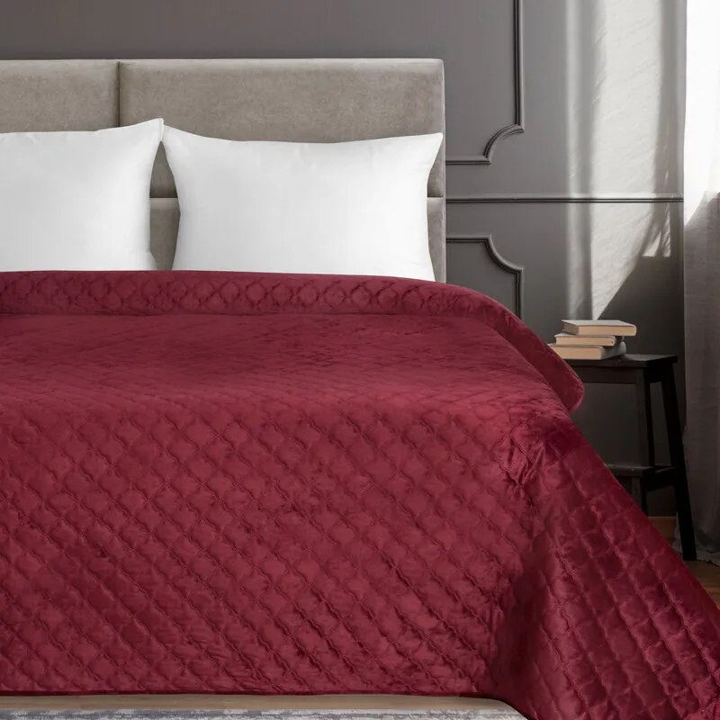 Dekorstudio Zamatový prehoz na posteľ VELVET3 v bordovej farbe Rozmer prehozu (šírka x dĺžka): 170x210cm