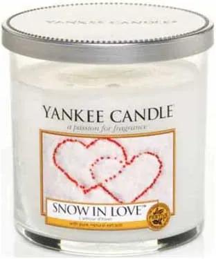 Yankee candle SNOW IN LOVE MALÁ PILLAR SVIEČKA 1249728E