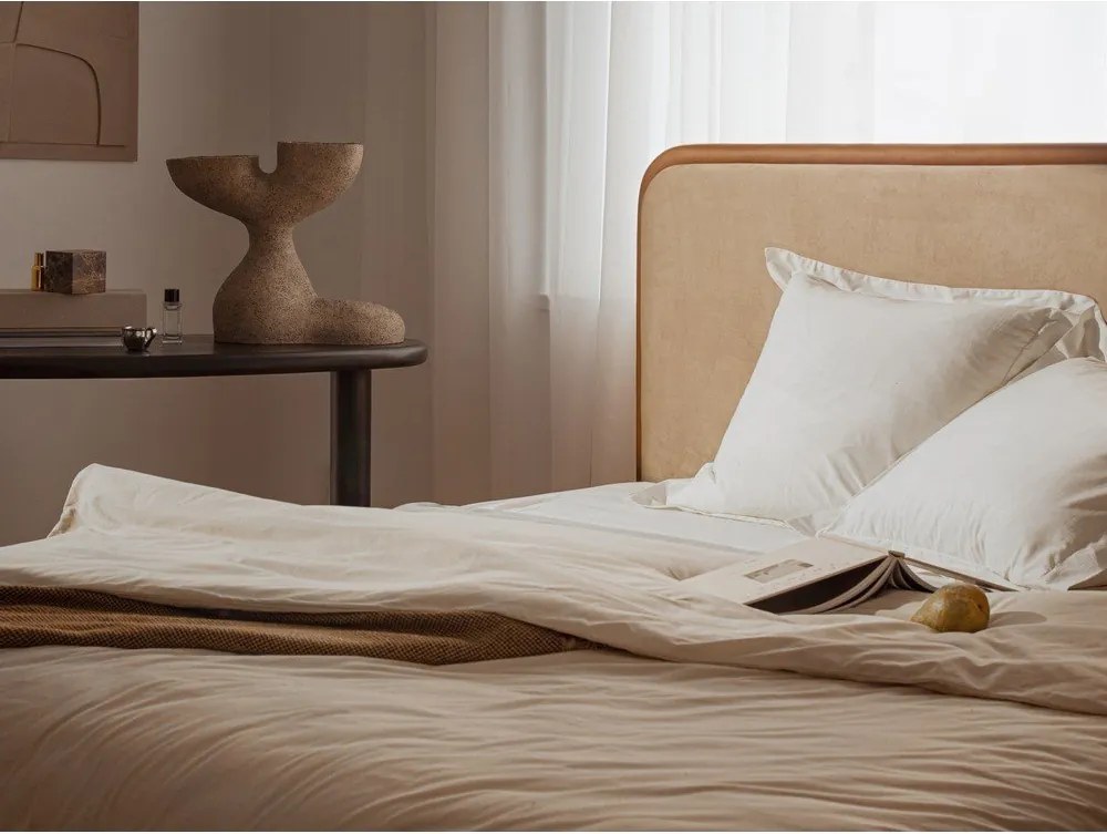 Sivobéžová čalúnená dvojlôžková posteľ s roštom 180x200 cm Aveline – Micadoni