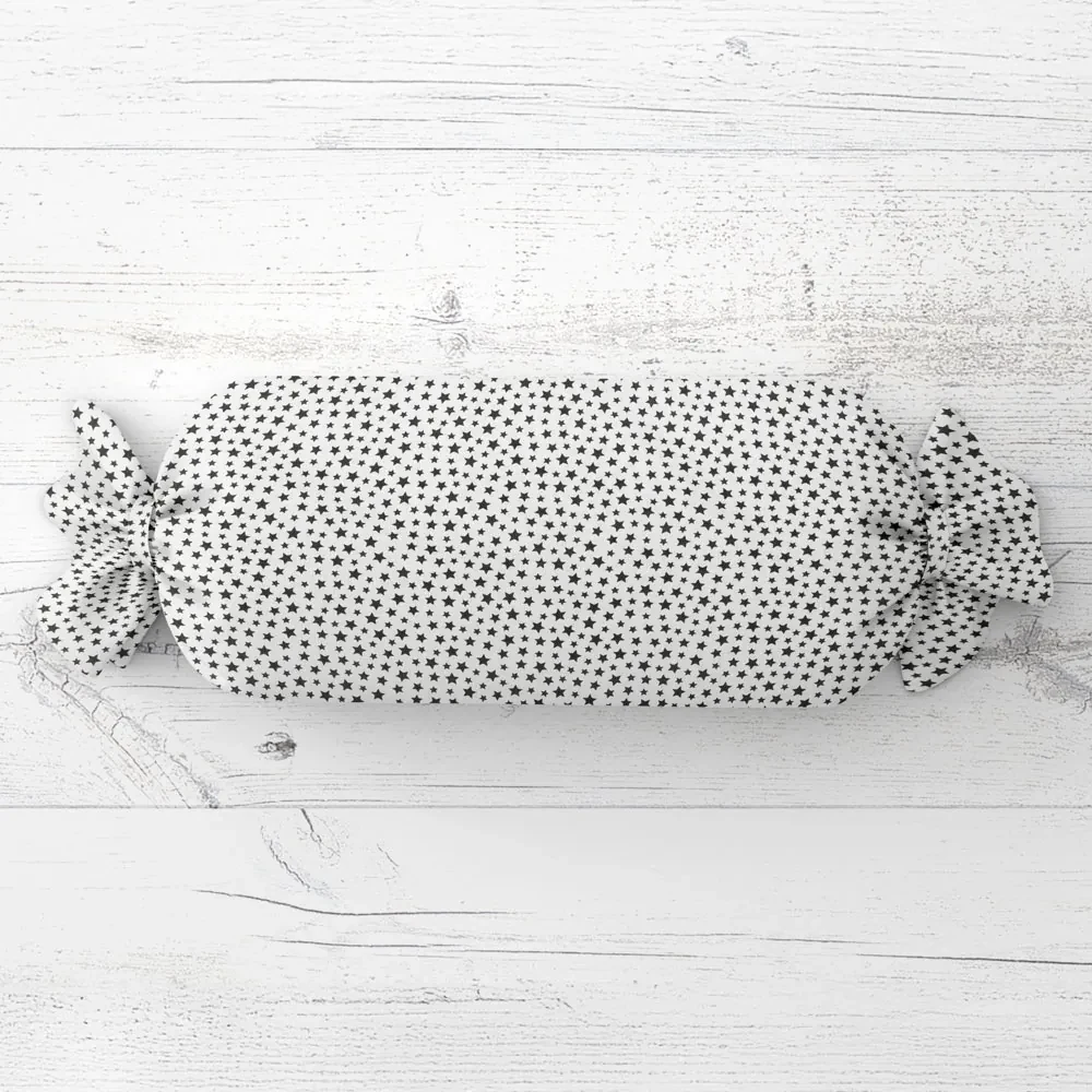 Biante Vankúš valec bonbon Sandra SA-310 Čierne hviezdičky na bielom 15x60 cm