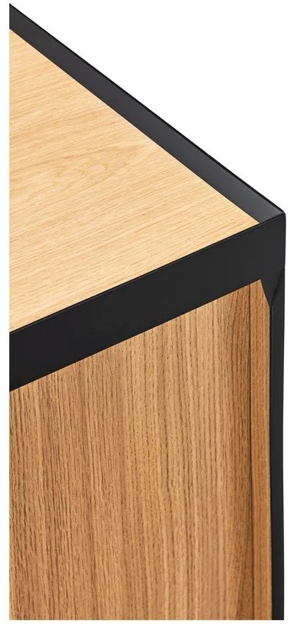 Čierna nízka komoda v dekore duba 165x78 cm Arista – Teulat