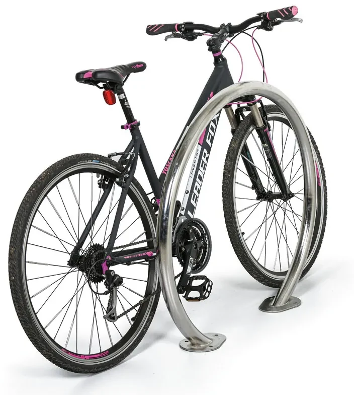 Oblúkový nerezový stojan na bicykle, 2 státia, na kotvenie