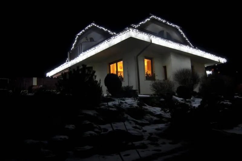 DECOLED Sada LED svetiel pre dom, 9+1 zdarma, LED biela s bleskom, čierny kábel