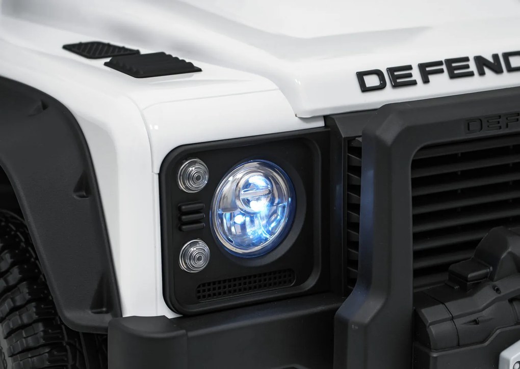 Ramiz Vozidlo Land Rover Defender 110 SVX Concept biele