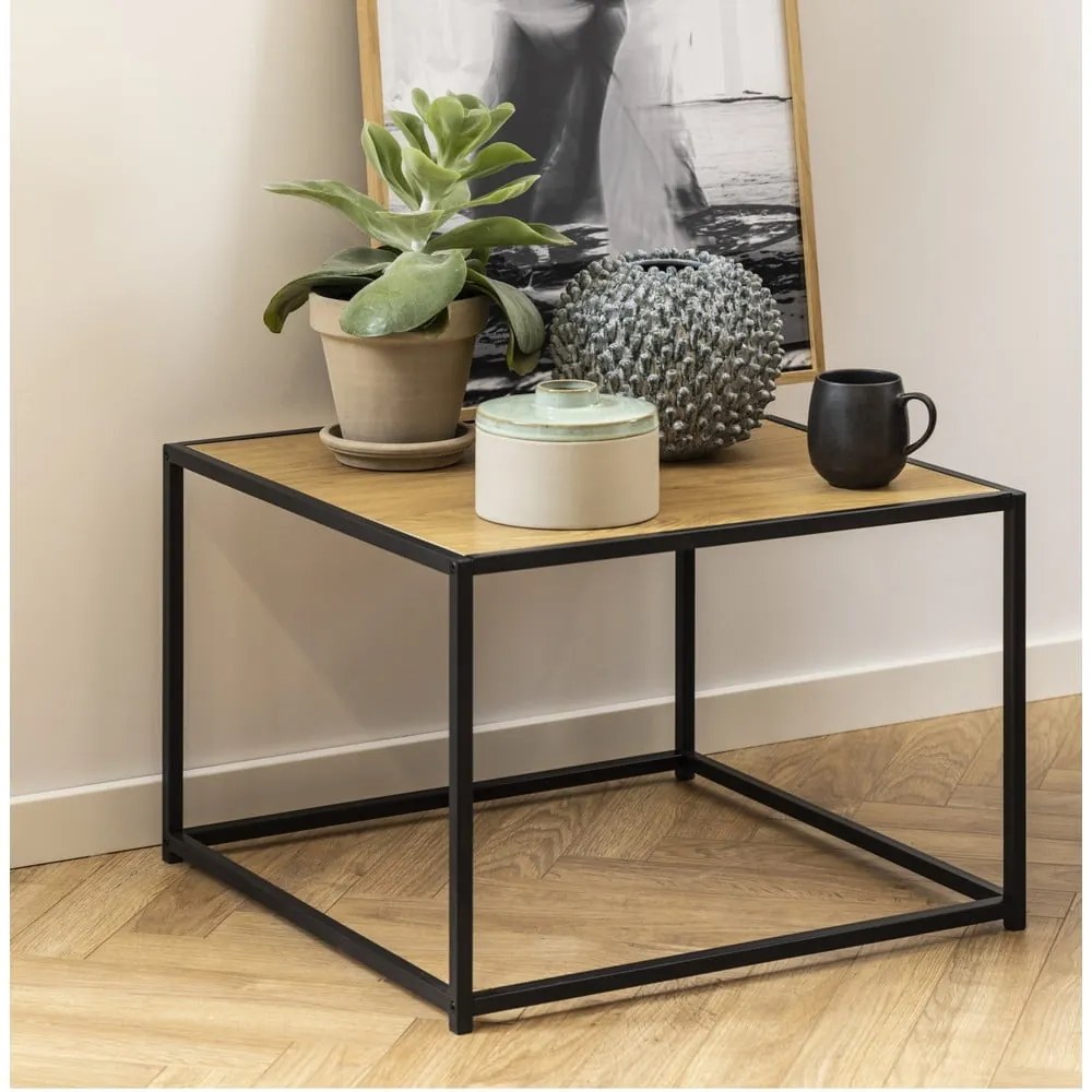 Konferenčný stolík Actona Seaford, 60 × 60 cm