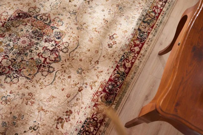 Koberec OMEGA Polonia Kordoba svetlý rubín