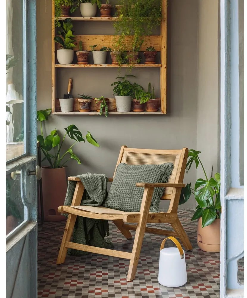 Záhradné kreslo z akáciového dreva Kave Home Geralda