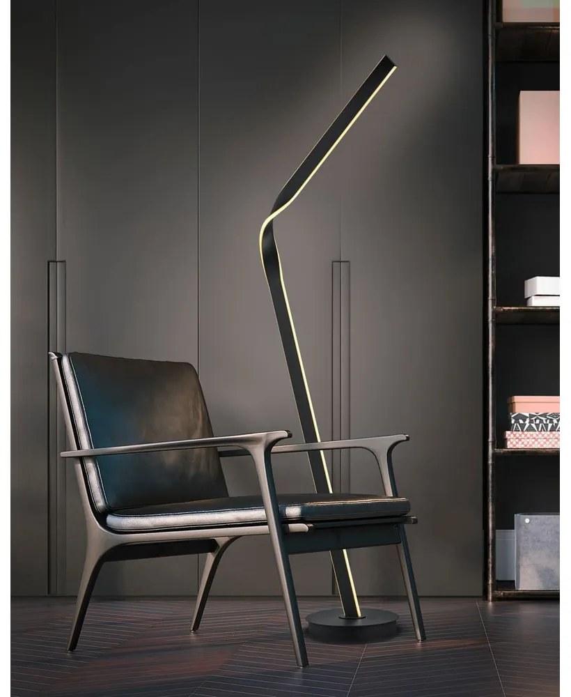 Čierna LED stojacia lampa s kovovým tienidlom (výška 181 cm) Cicenza – CINQUE
