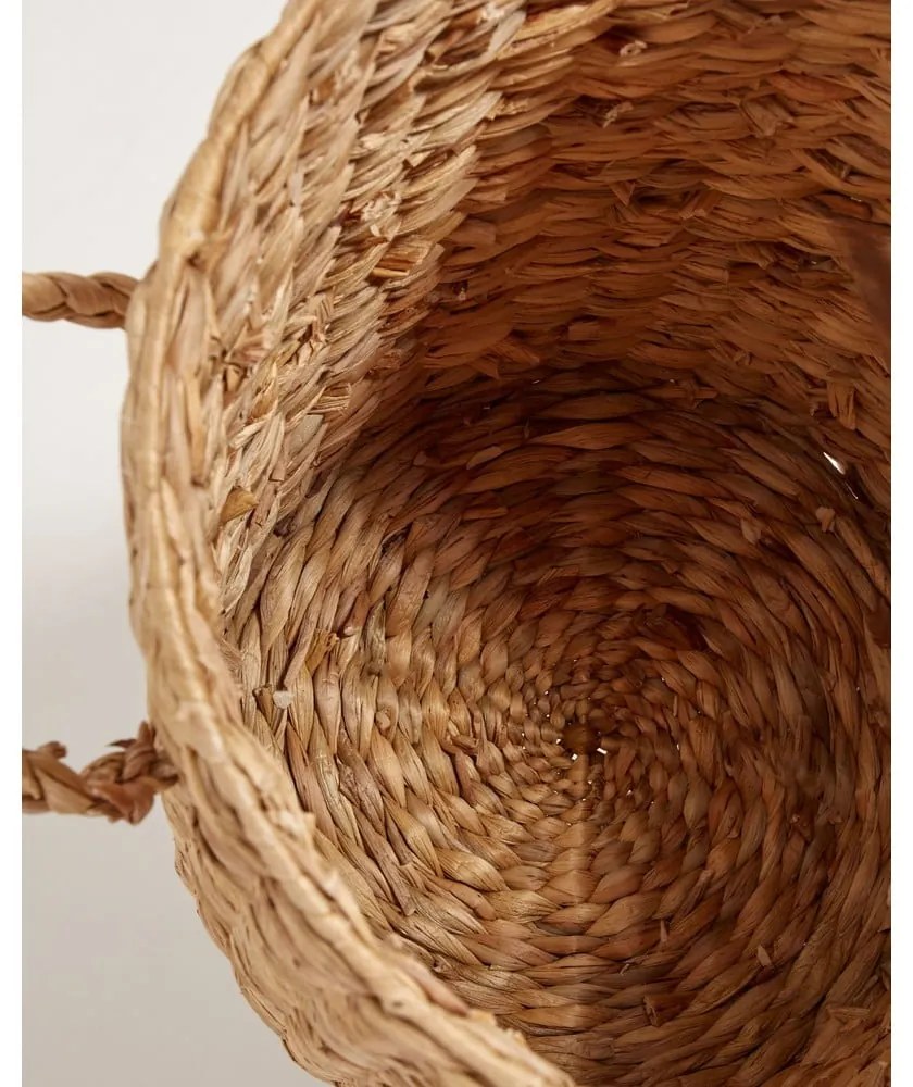 Kôš na bielizeň z vodného hyacintu v prírodnej farbe Yessira – Kave Home