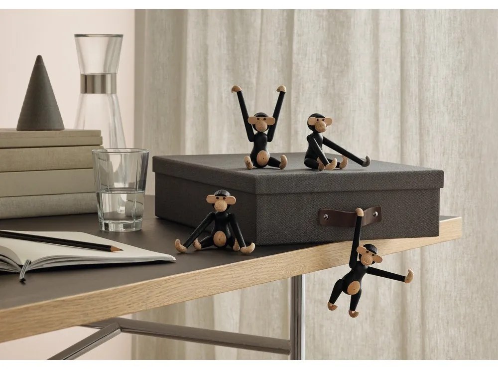 Soška z masívneho dubového dreva Kay Bojesen Denmark Monkey Hanging