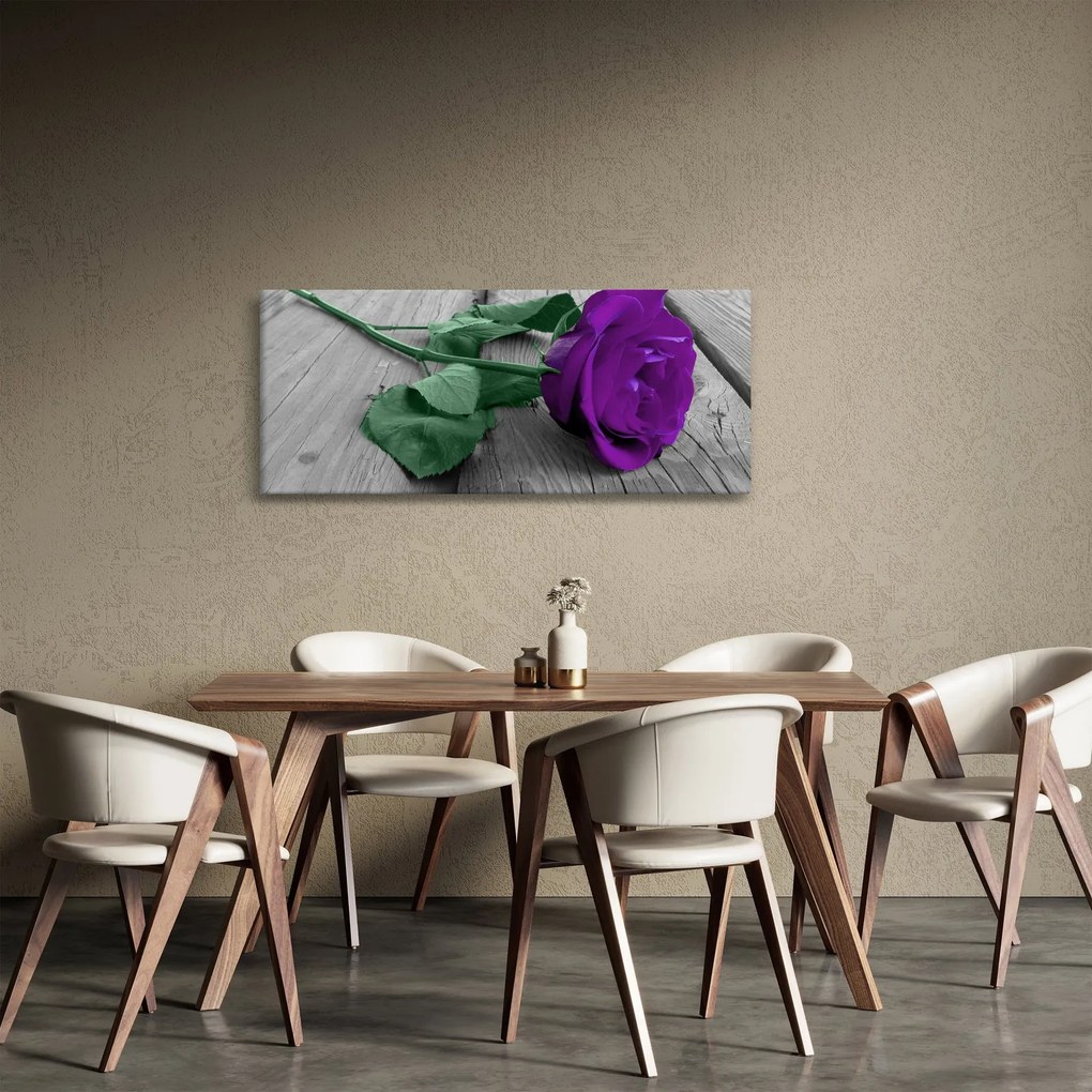 Obraz - Fialová ruža so zelenou stonkou (120x50 cm)