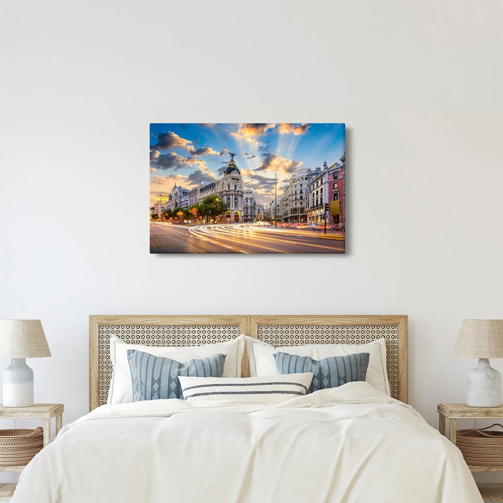 Obraz - Calle Gran Vía, Madrid, Španielsko (90x60 cm)