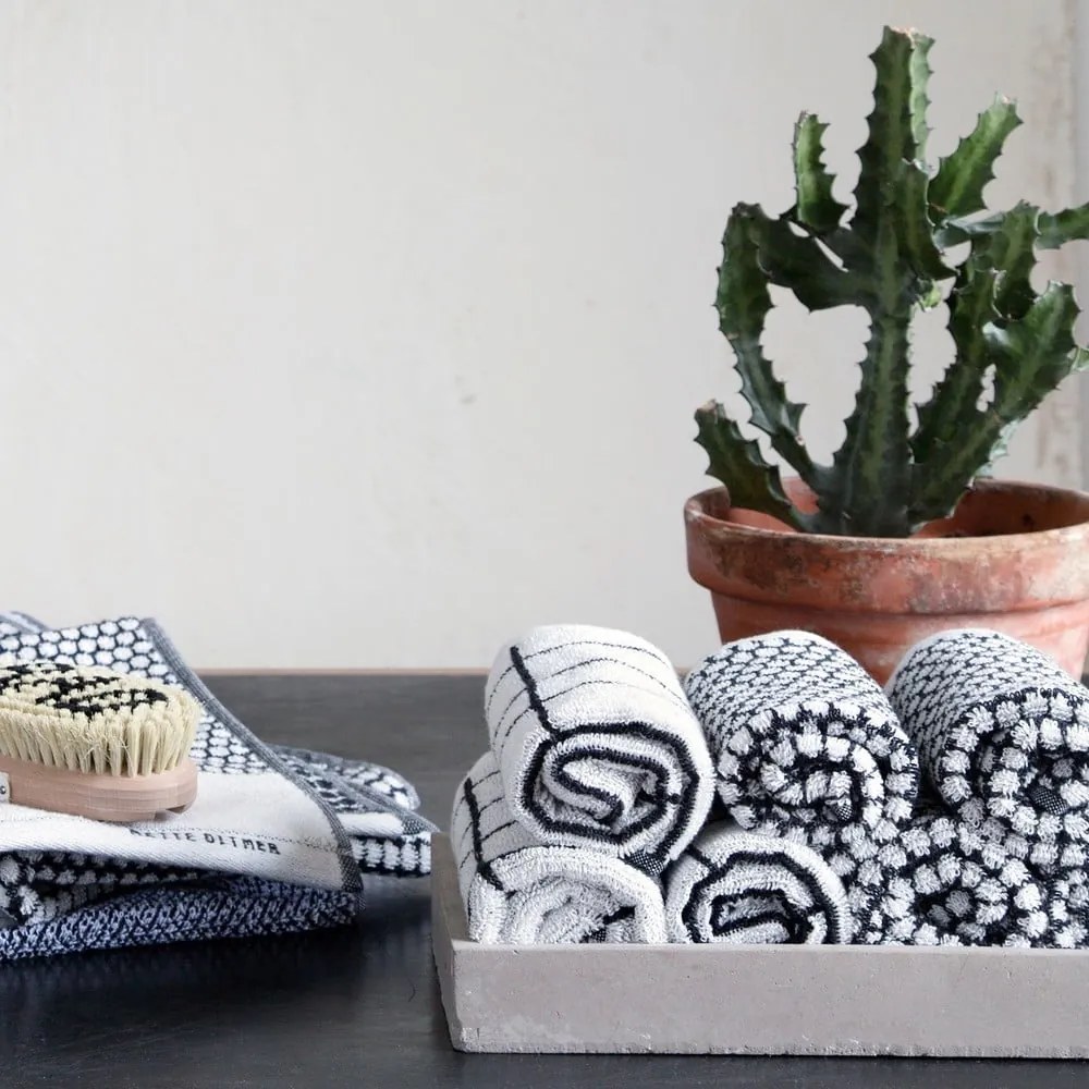 Biele bavlnené uteráky v súprave 2 ks 40x60 cm Tile Stone - Mette Ditmer Denmark