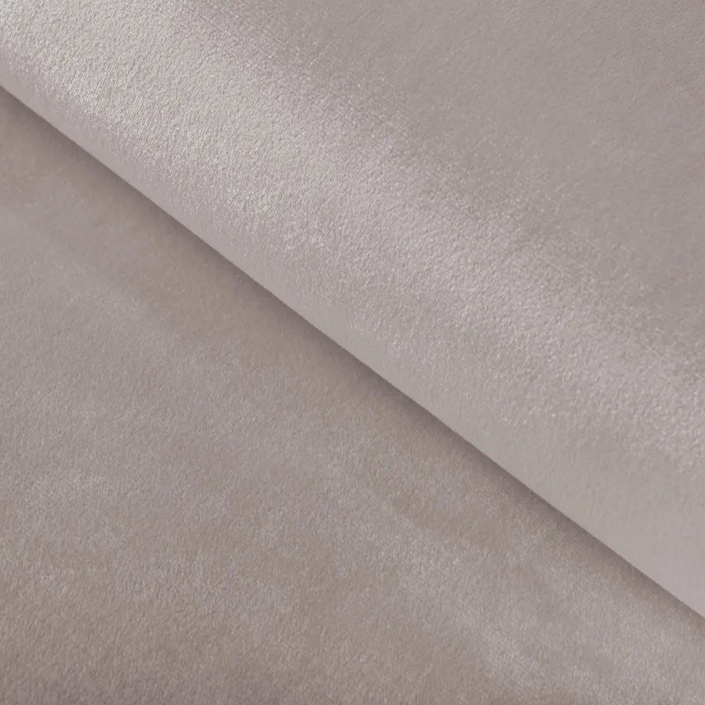 Biante Veľký zamatový štvorcový obrus Velvet Prémium SVP-015 Latte 210x210 cm