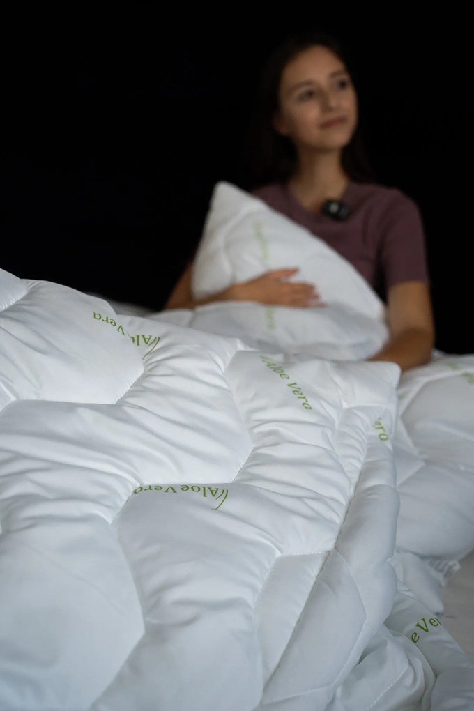 Francúzska perina 200x220 cm + 2x vankúš 70x90 cm Aloe Vera Green – veľký paplón pre dvoch, 300 g/m²