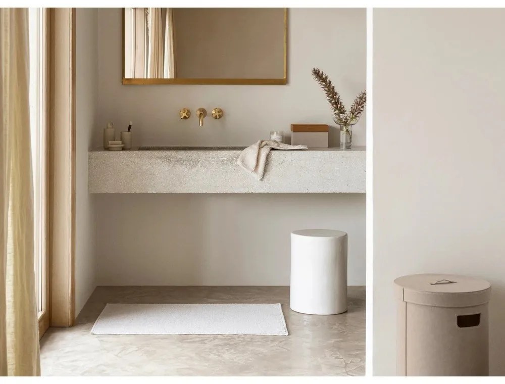 Krémovobiely téglik na zubné kefky z polyresínu Kua – Blomus